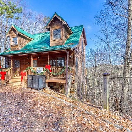 Bearfoot Lodge Gatlinburg Exterior photo